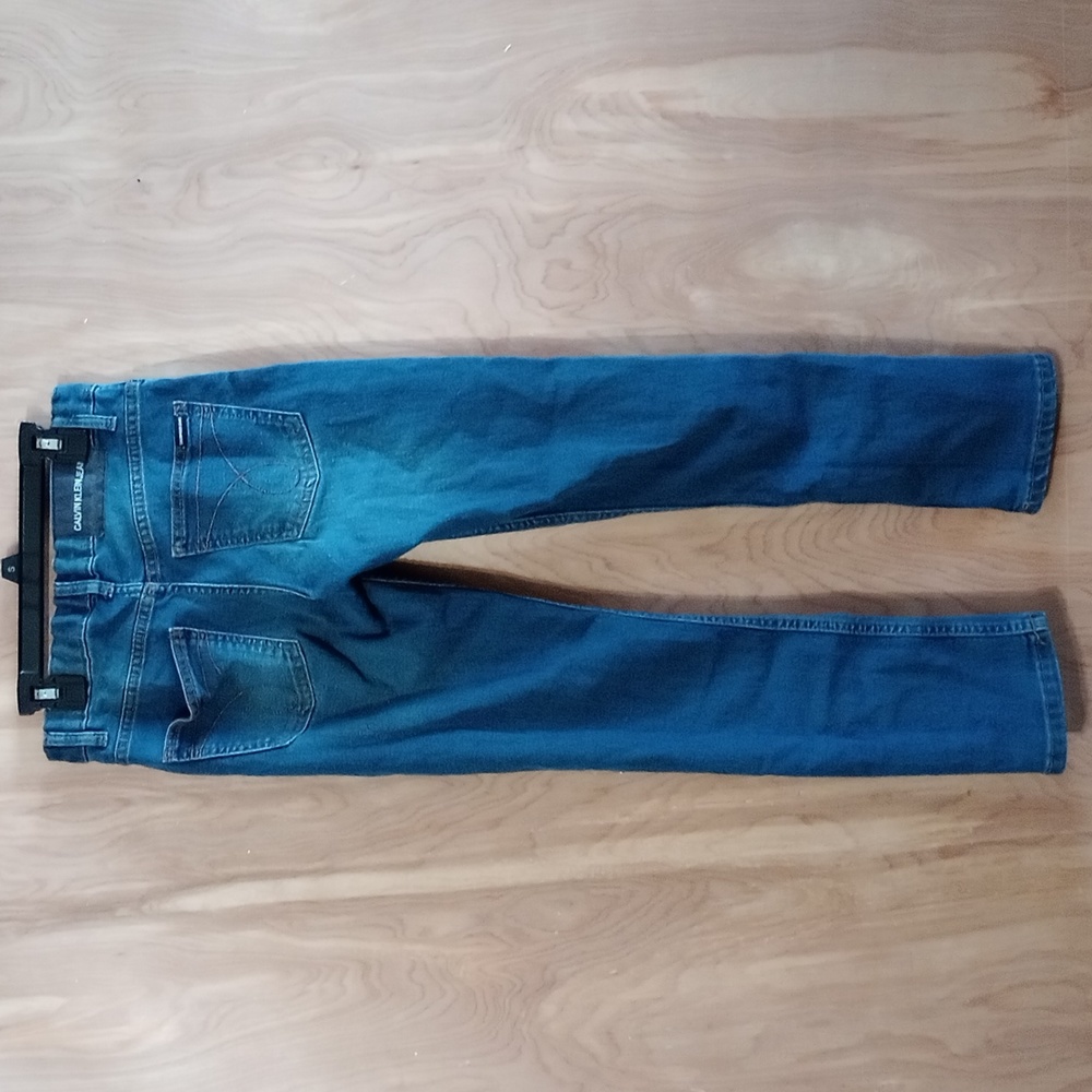 Jeans - Picture 2 of 4